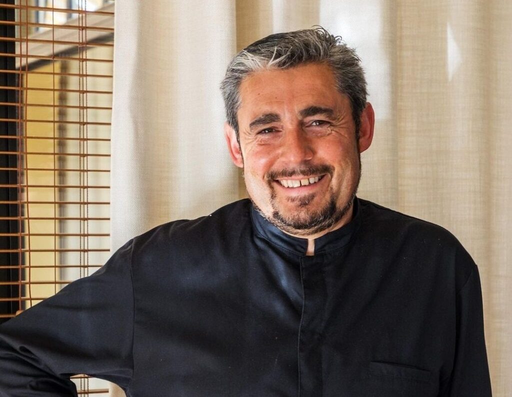 Stéphane Carrade – Skiff Club – Descubre Magazine