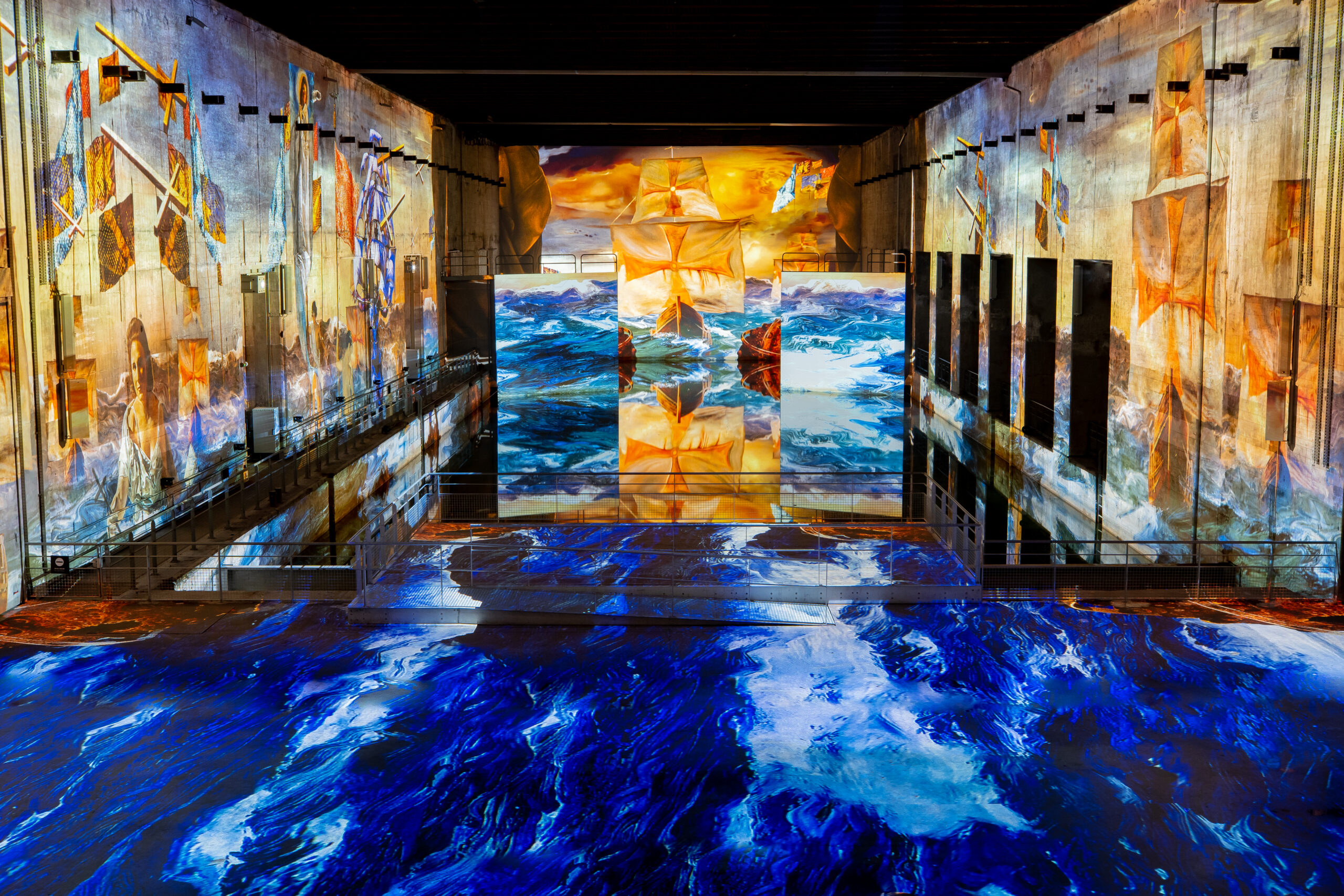 Exposición digital de Dalí en la Bassin de Lumieres ©Vincent Pinson